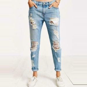 BDG slim fit low rise boyfriend jean
